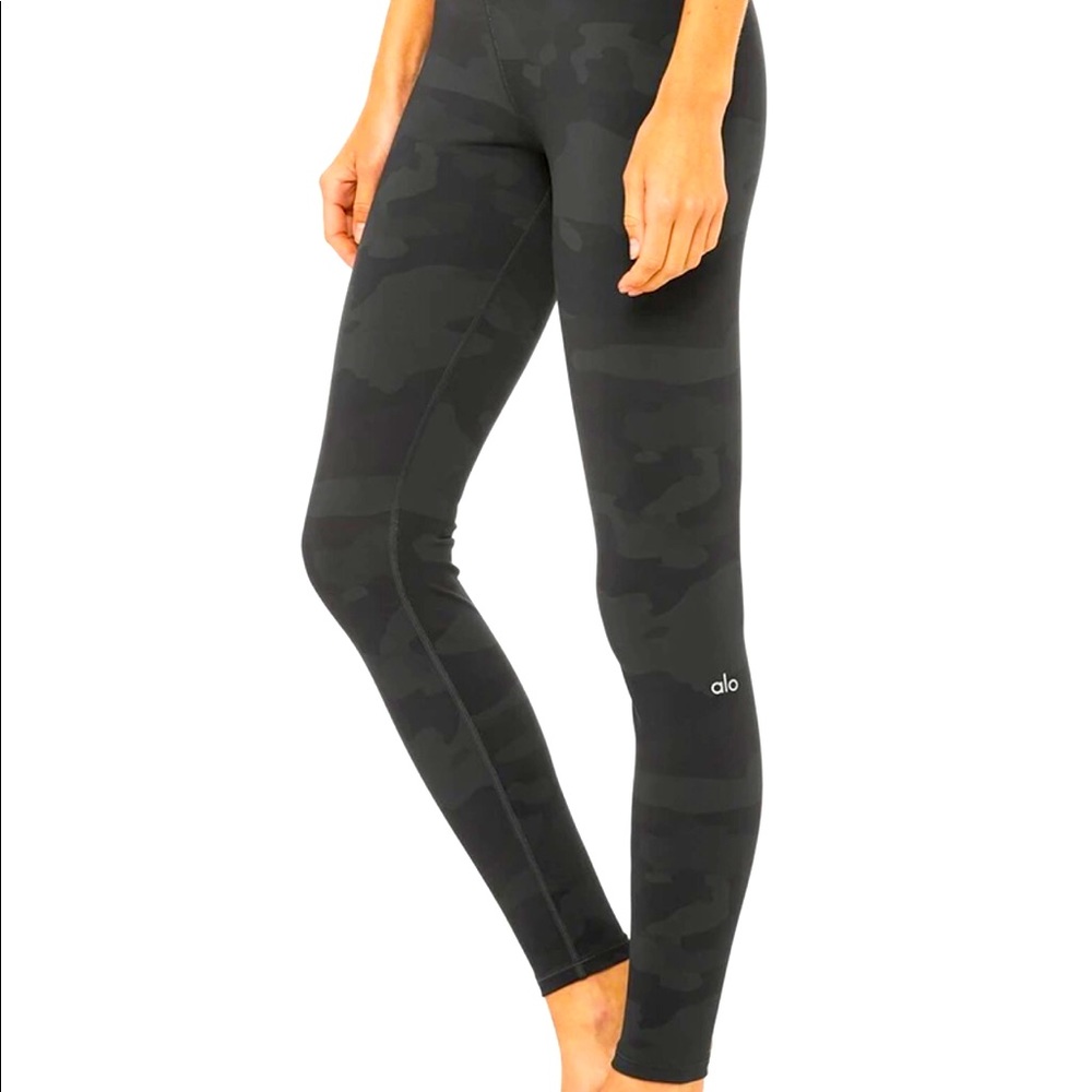 ALO Yoga Black Camo Leggings